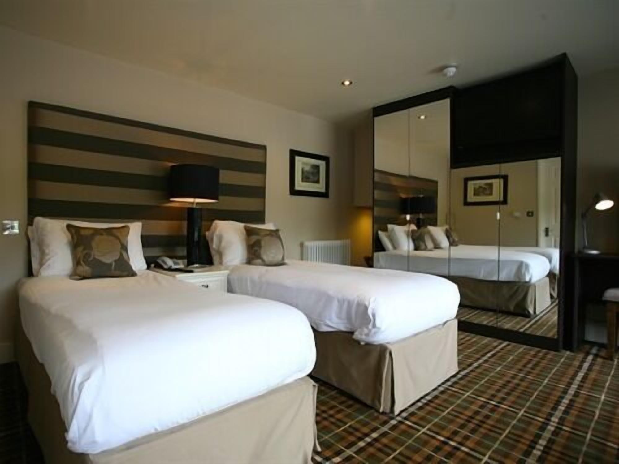 The White Hart Hotell Great Yeldham Eksteriør bilde