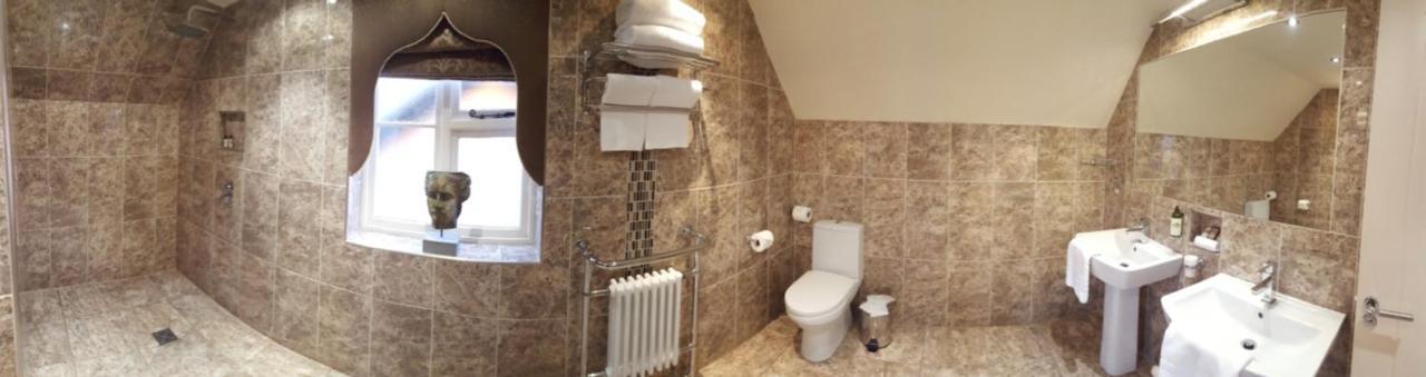 The White Hart Hotell Great Yeldham Eksteriør bilde
